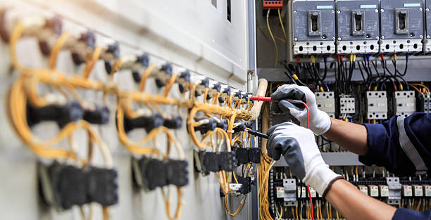 Professional Electrician technician working in Pleasanton, KS